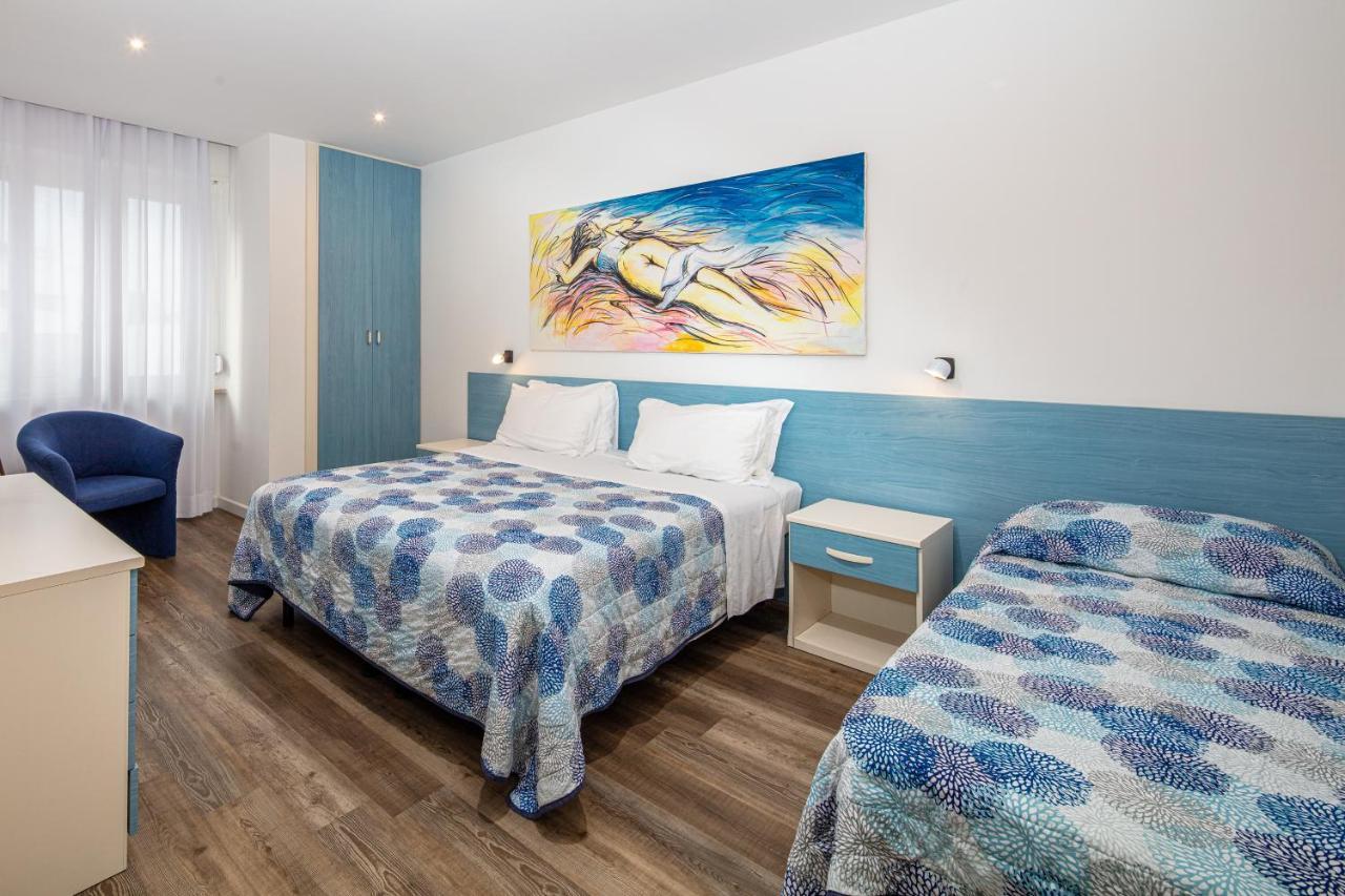 Monaco Apartments Lignano Sabbiadoro Esterno foto